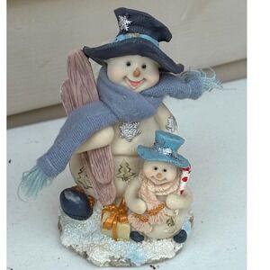 Vintage‎ Style Snowman Family Figurine with Skis & Candy Cane Winter Decor 6.5"